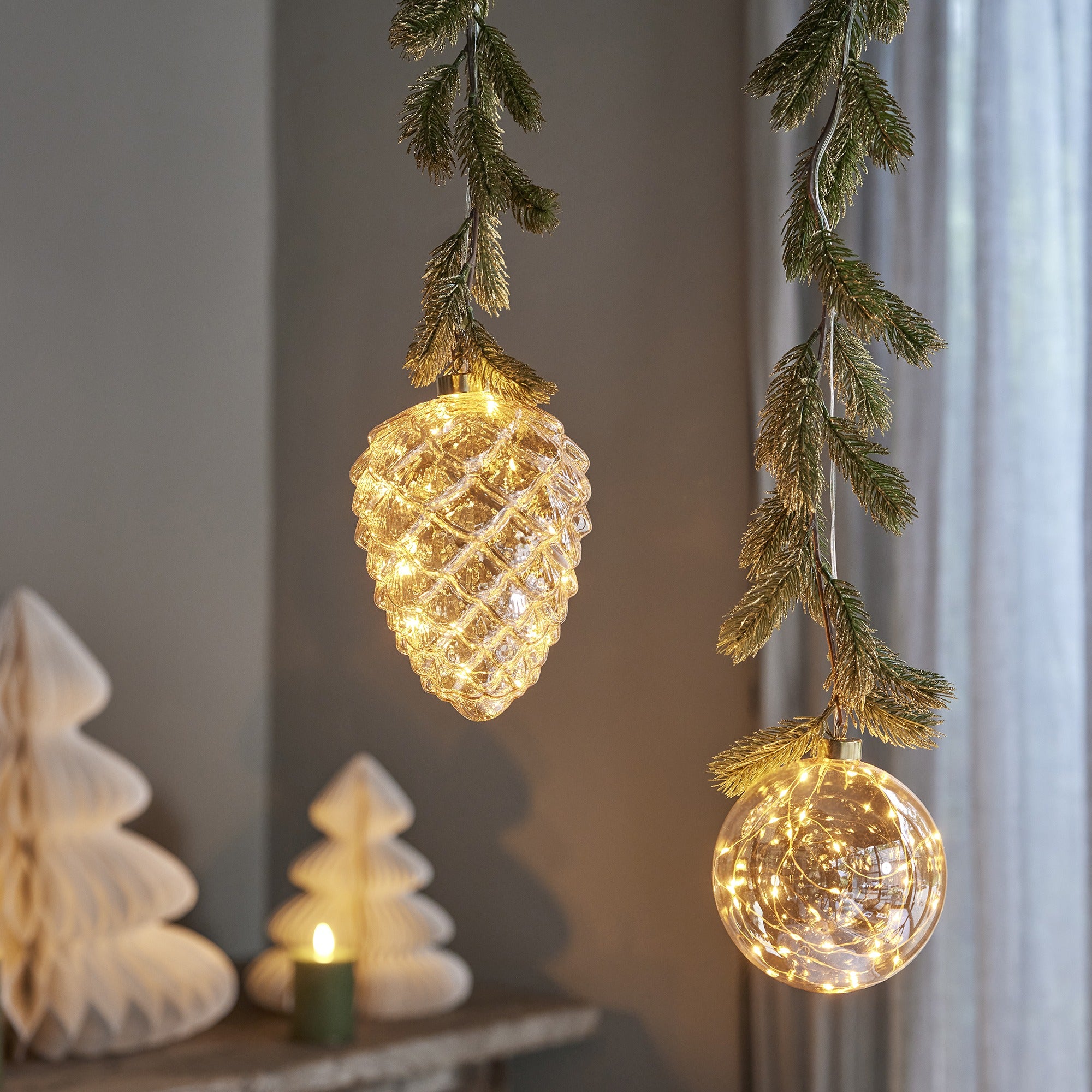 Light-Up Hanging Pinecone