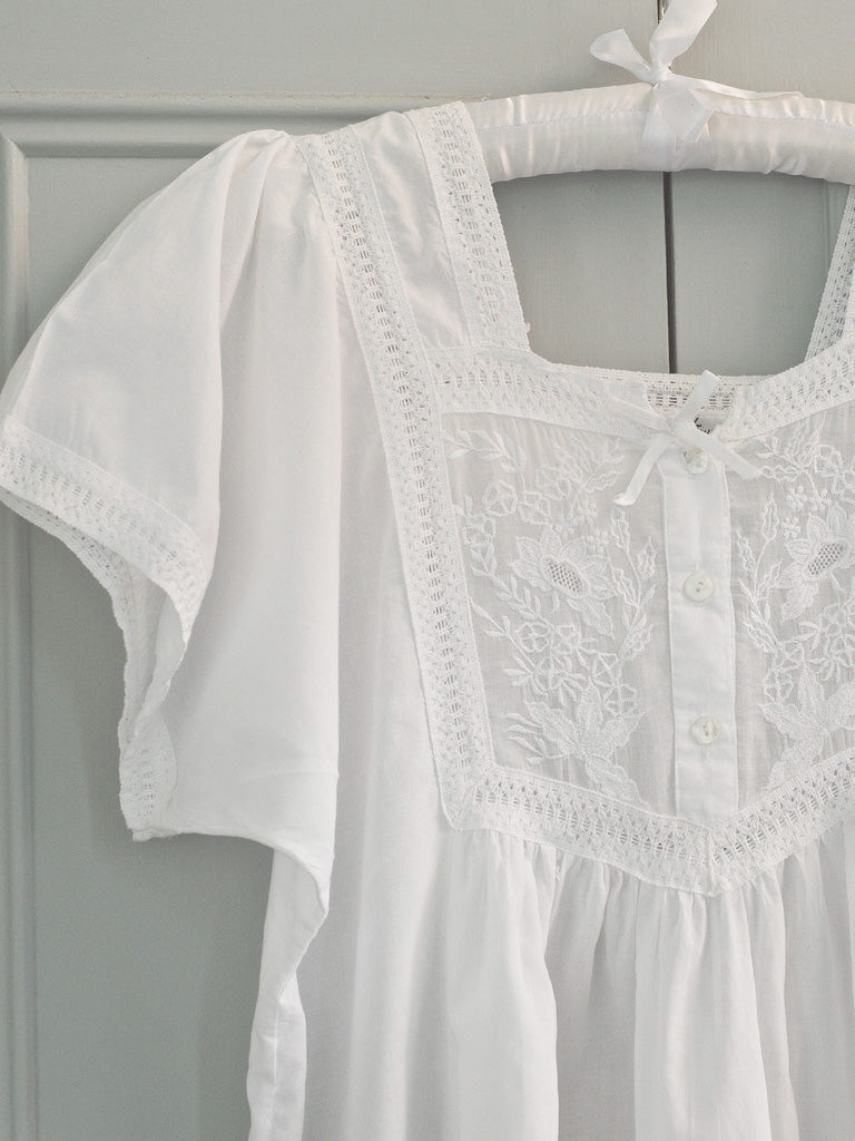 Front-Panel-Nightdress-Short-Sleeve-Cotton-LA019N-C