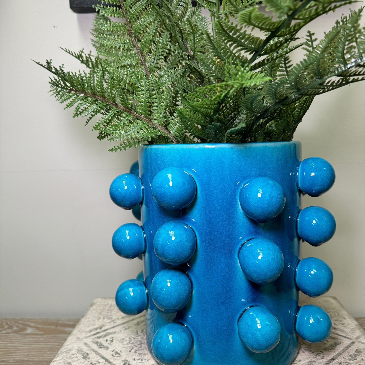 Aqua Bobble Edged Pot