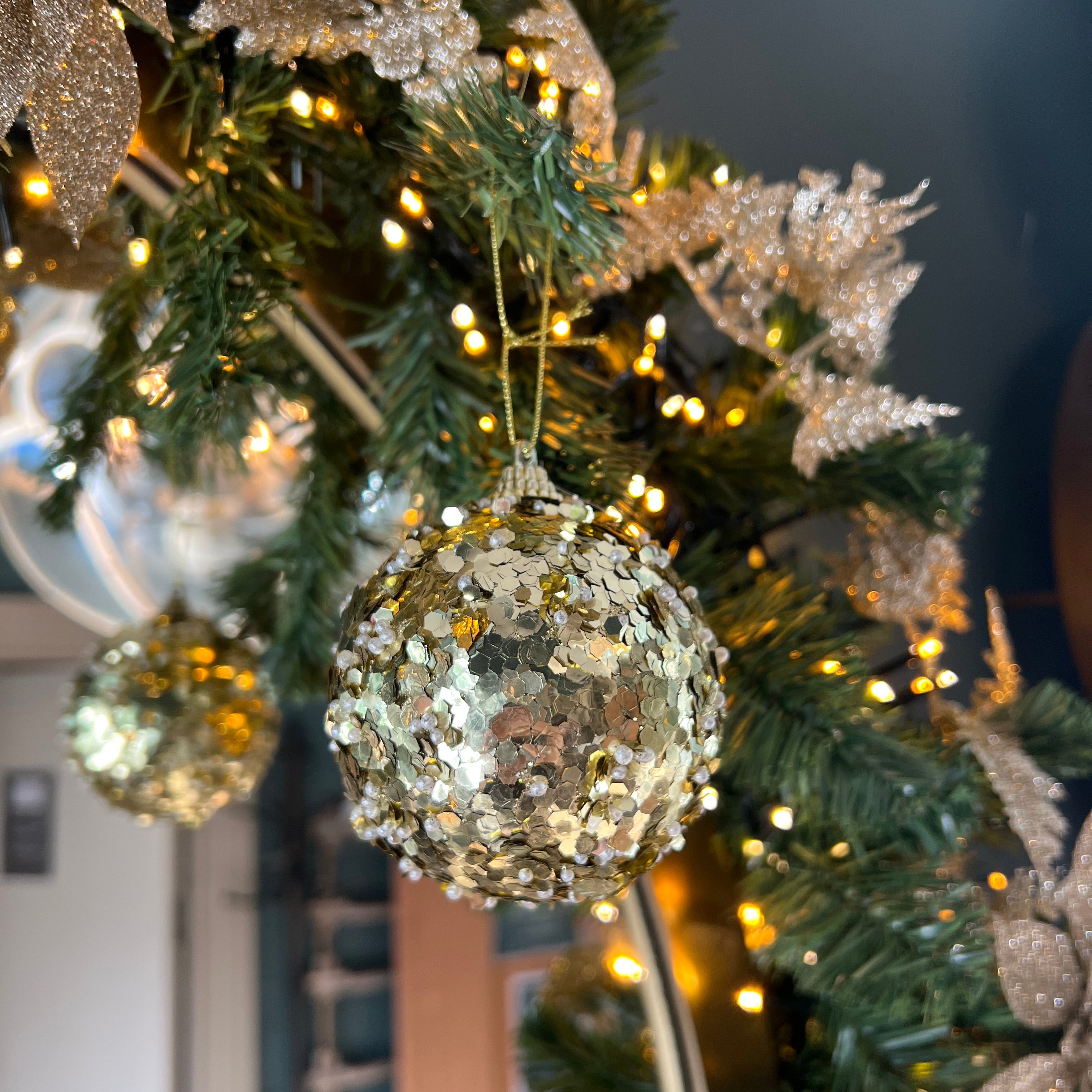 Light Gold Sequin Christmas Bubble