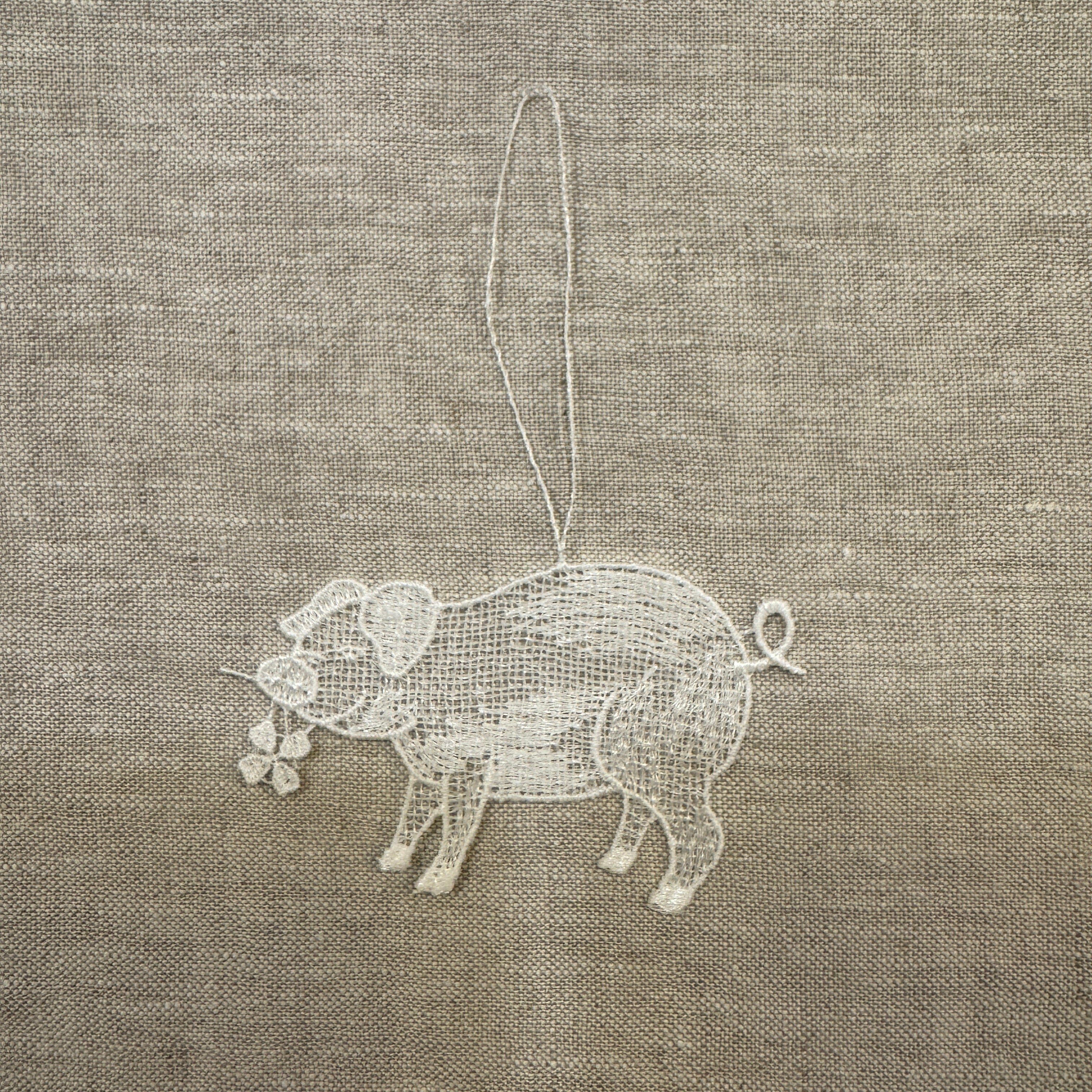 Lace Decoration - Clover The Pig