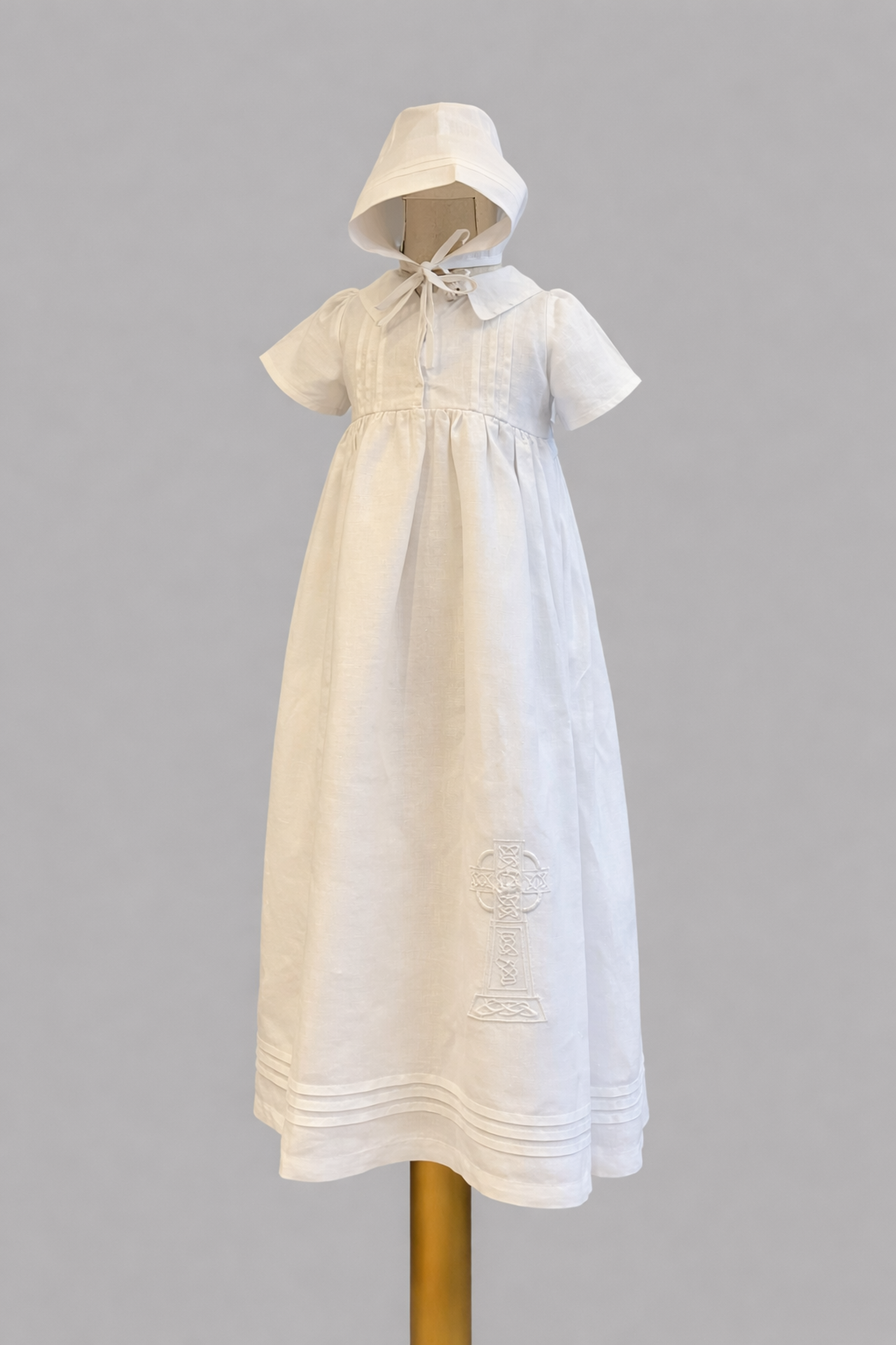 Tara Irish Linen Short Sleeved Christening Gown - Hem Cross