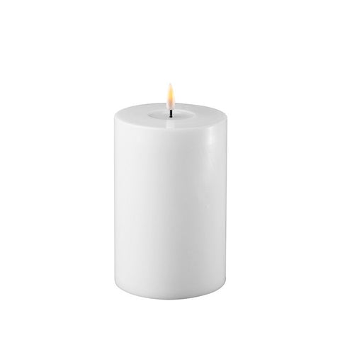 LED Candle 10 x 15cm - White