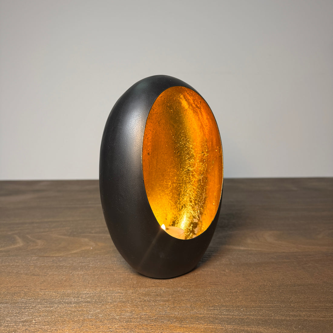 Black &amp; Gold Oval Candle Holder - 21cm