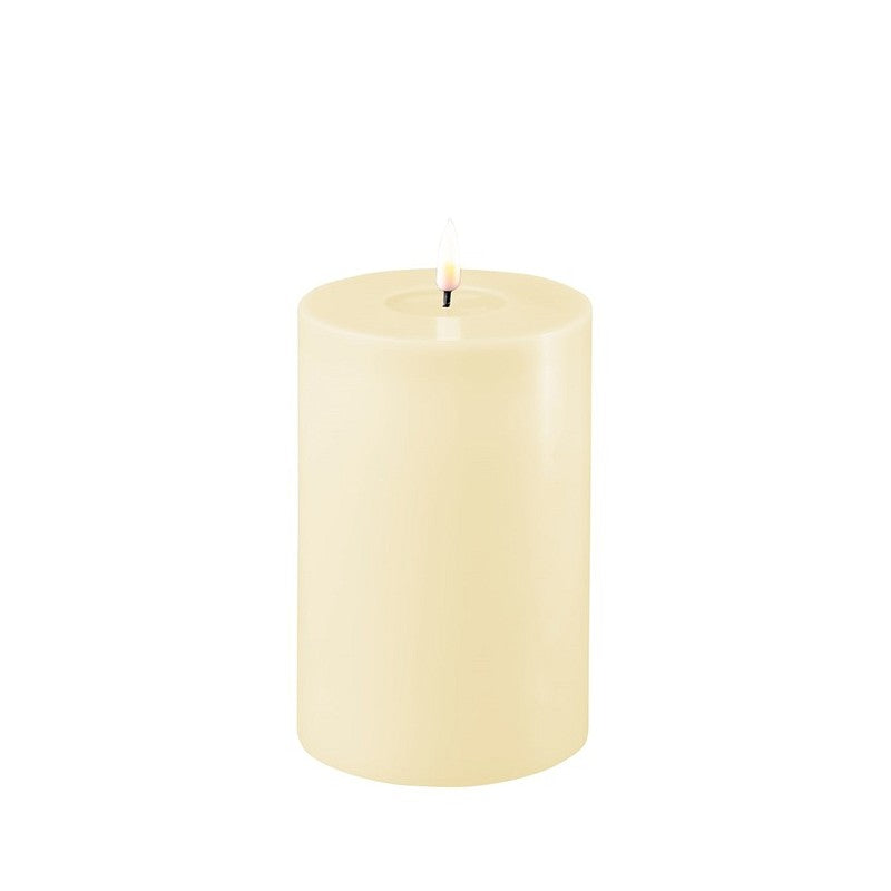 LED Candle 10 x 15cm - Cream