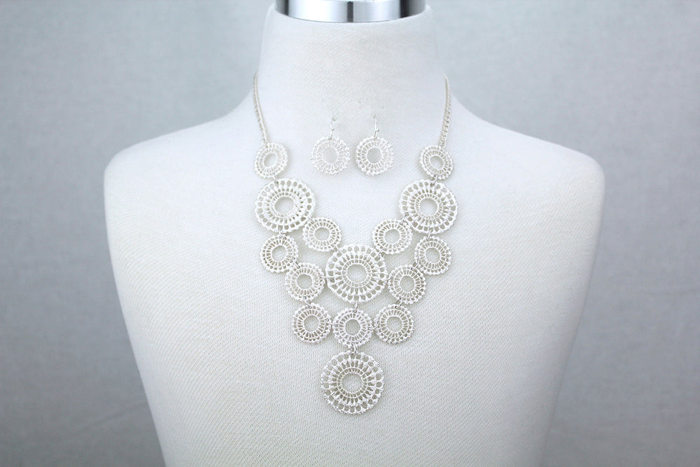 Filigree Lace Effect Sliver Necklace