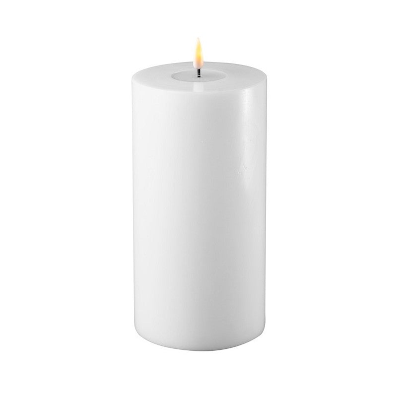 LED Candle 10 x 20cm - White