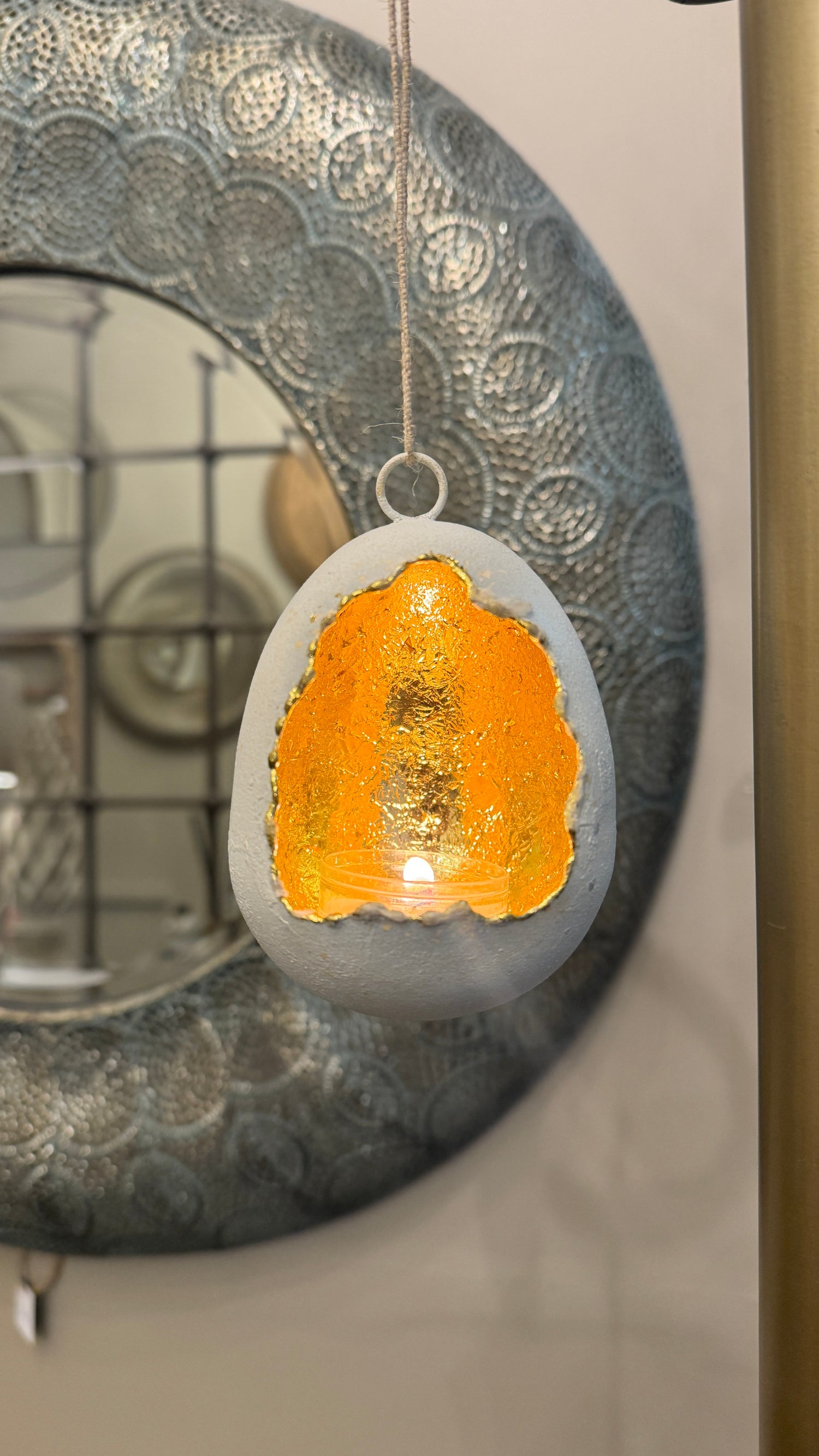 White &amp; Gold Hanging Egg