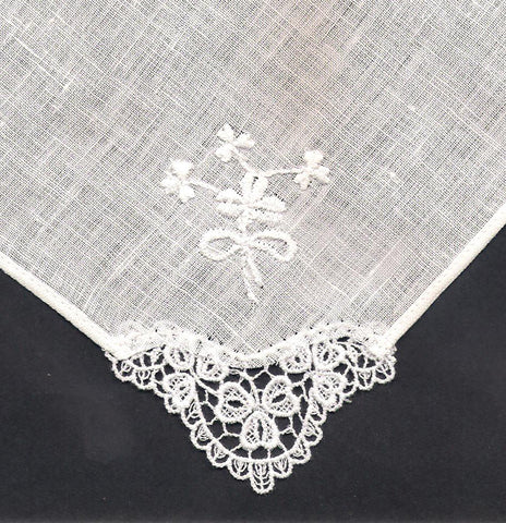 Irish Linen & Lace Hanky With Embroidered Shamrock