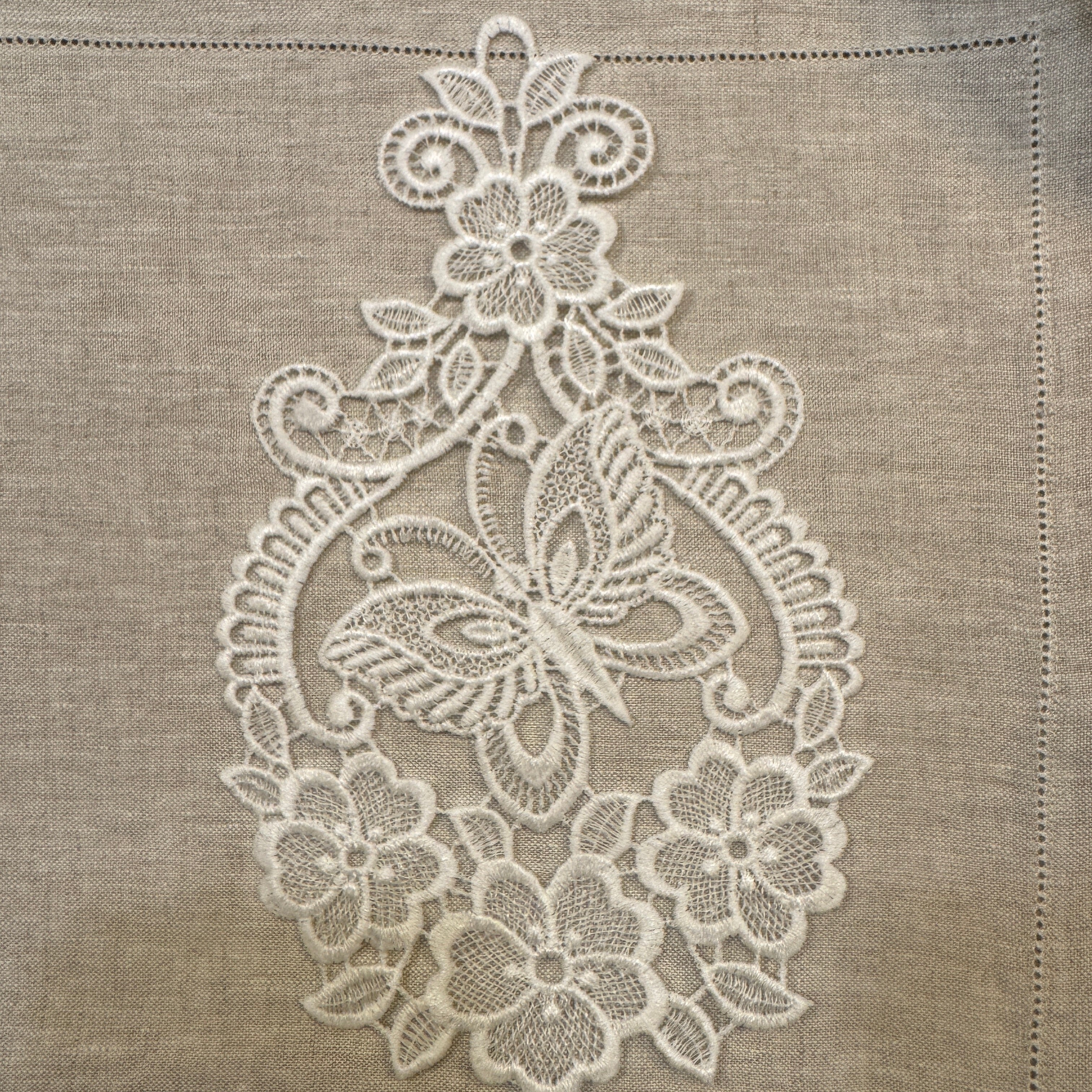 Lace Decoration - Large Butterfly